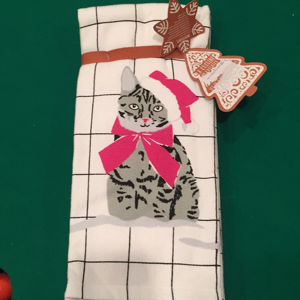 NWT set of 3 kitchen towels